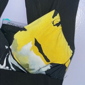 Black and Yellow Abstract short sleeve blouse size large